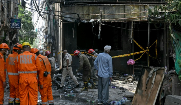 Kebakaran Hotel di Delhi India Tewaskan 21 Orang, Termasuk 12 Warga Asing